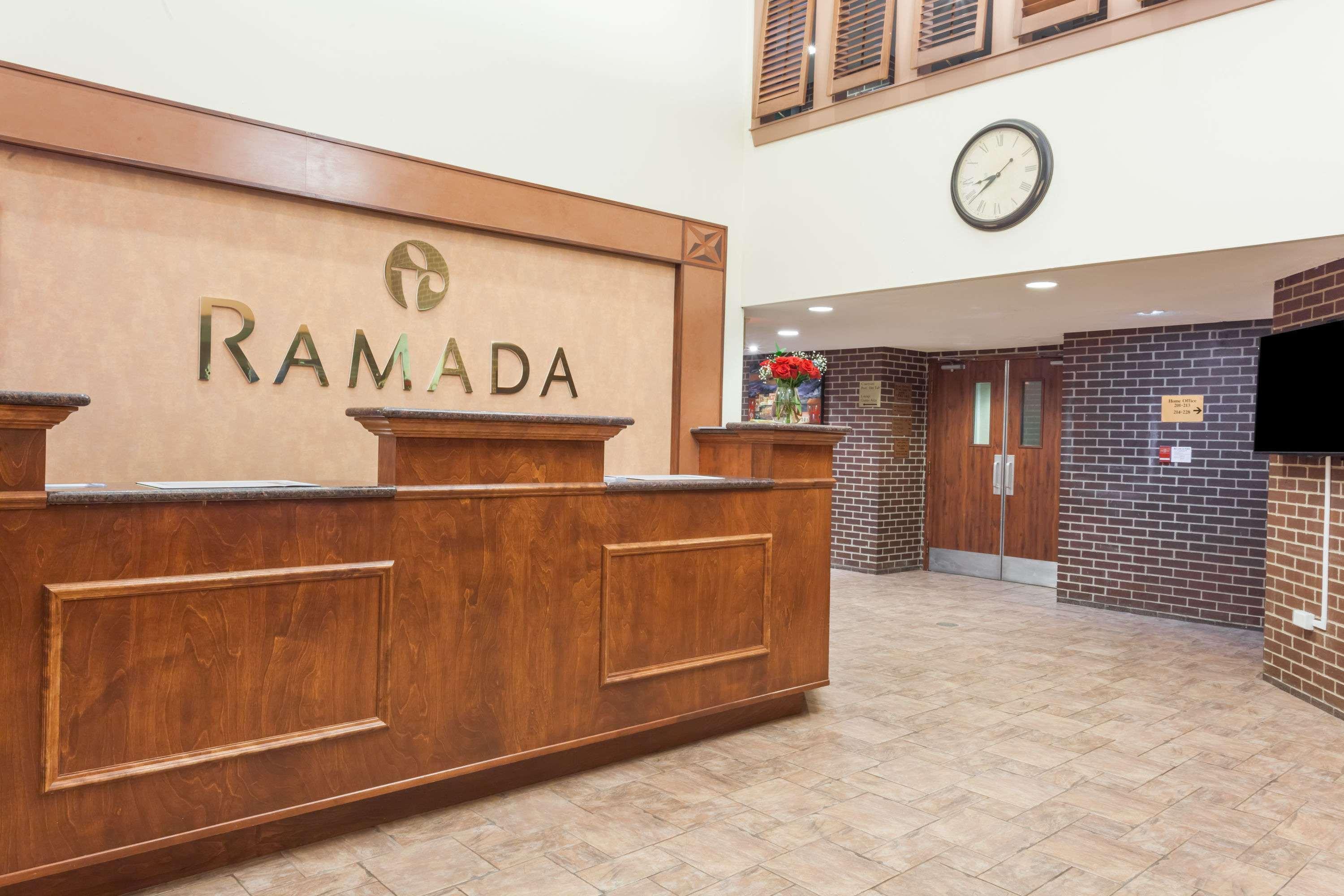 מלון Ramada By Wyndham פרדריקטון מראה חיצוני תמונה