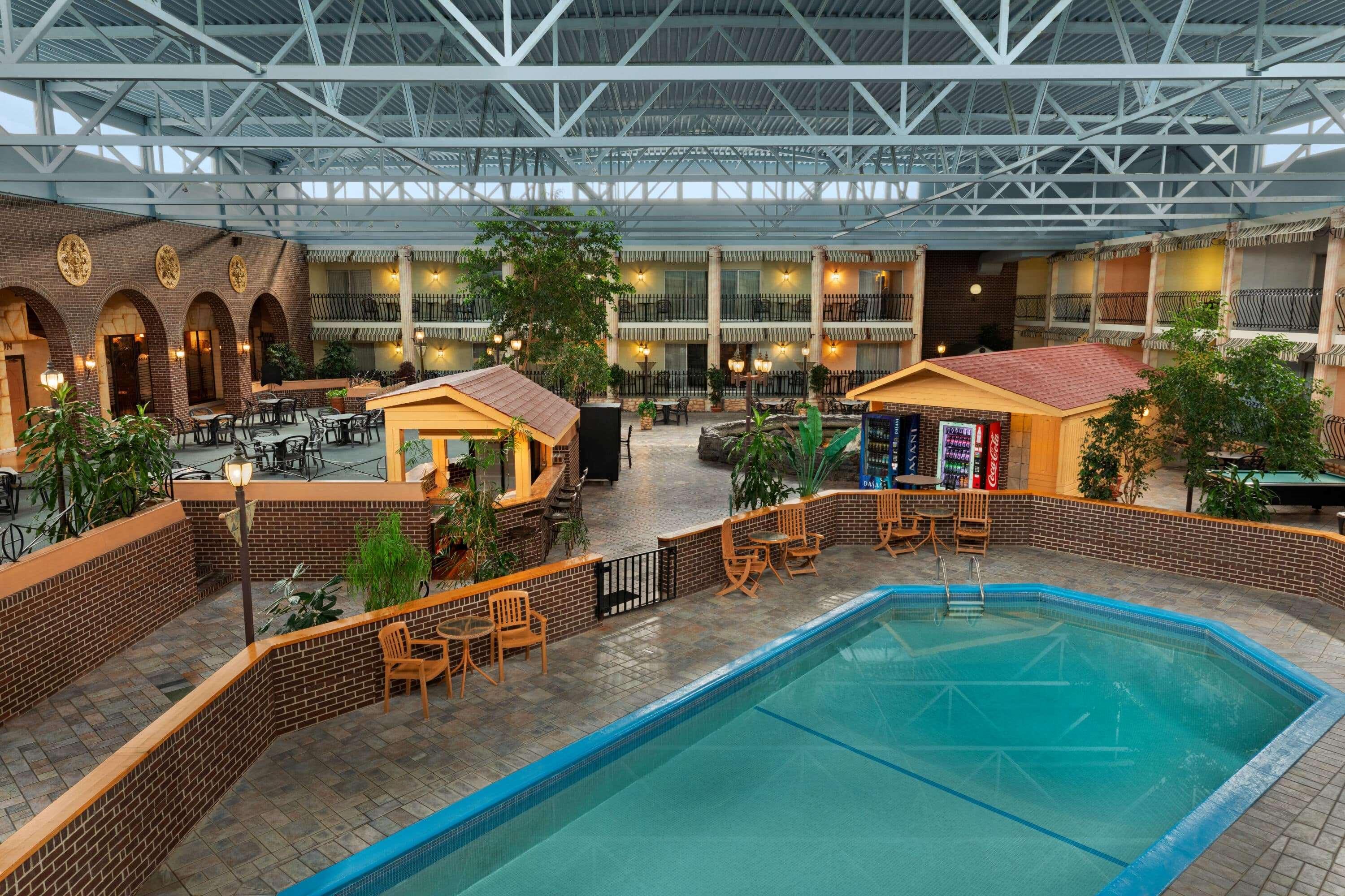 מלון Ramada By Wyndham פרדריקטון מראה חיצוני תמונה