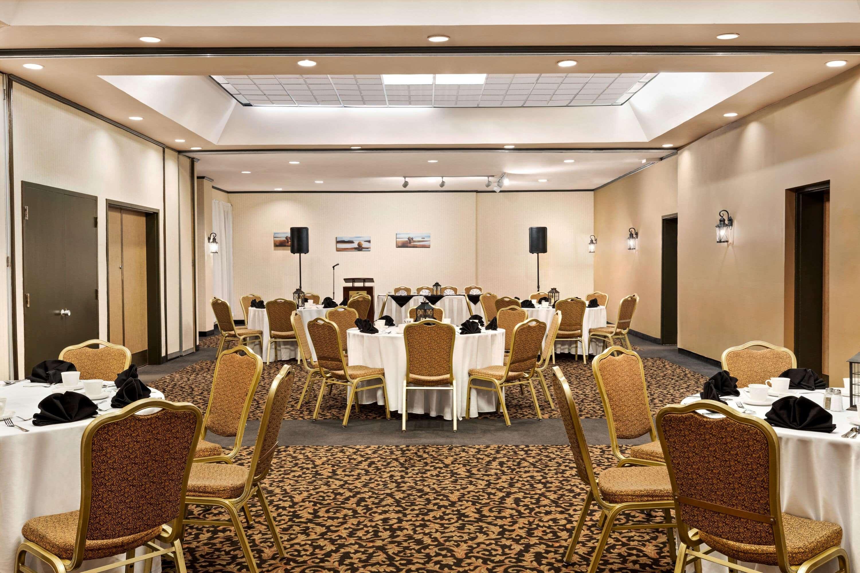 מלון Ramada By Wyndham פרדריקטון מראה חיצוני תמונה